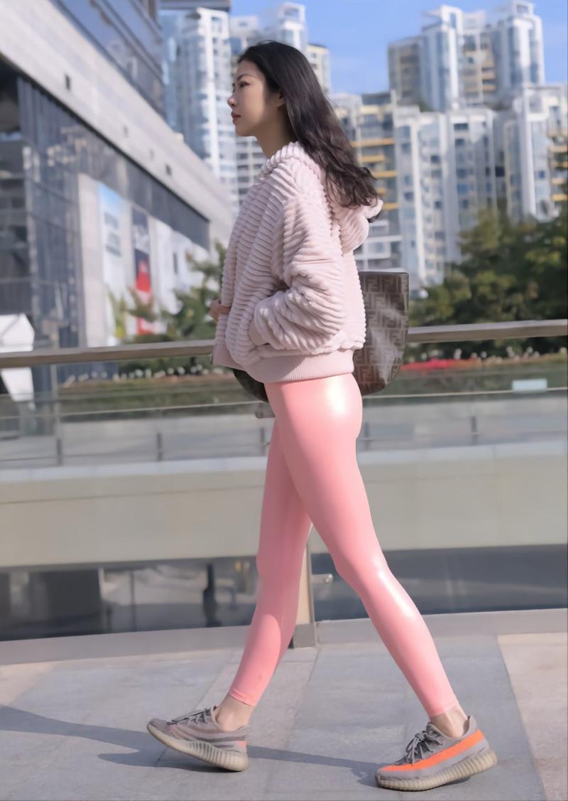 图片[2]-粉红色紧身裤的女孩 J1482 365P2V-18.1GB-婷美图